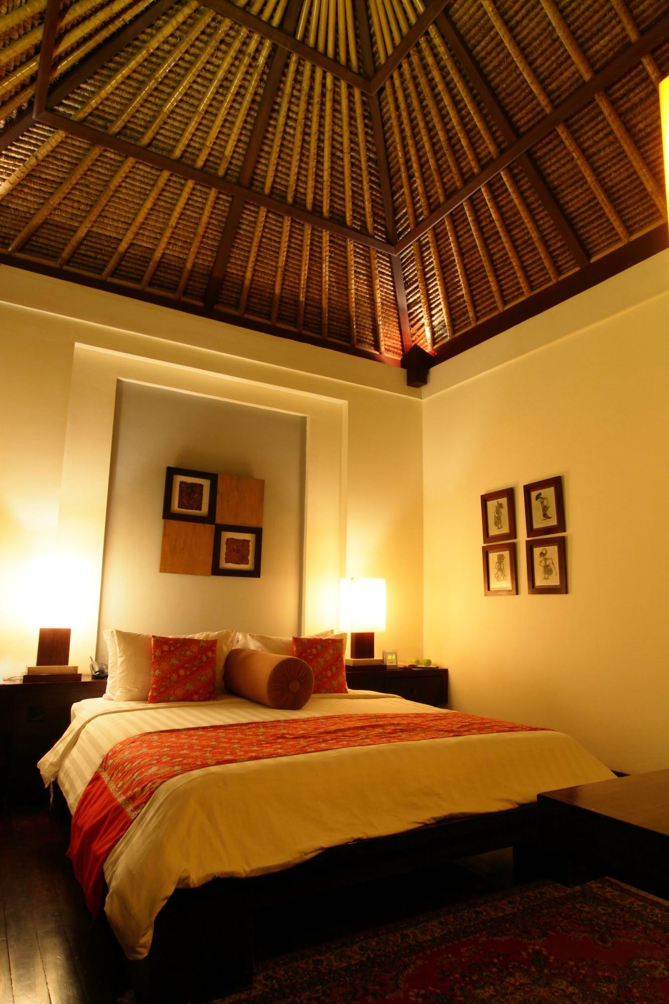The Sandi Phala And Ma Joly Restaurant 5* Kuta (Bali)