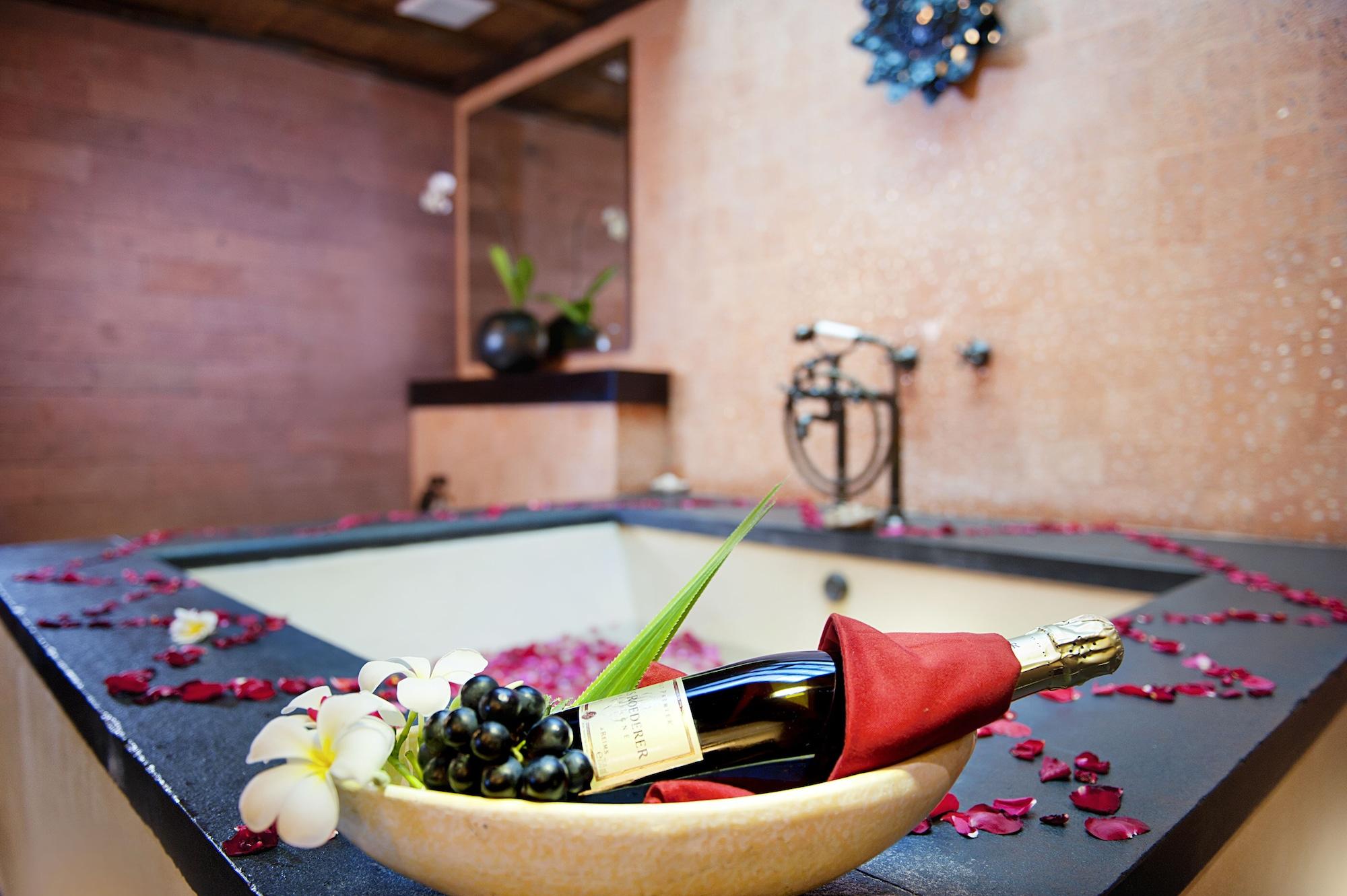 The Sandi Phala And Ma Joly Restaurant 5*