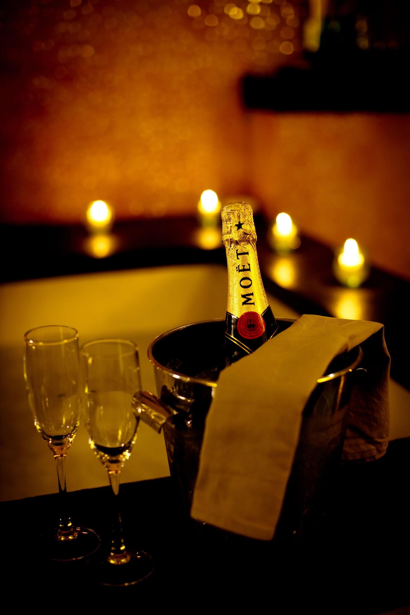 Resort The Sandi Phala And Ma Joly Restaurant