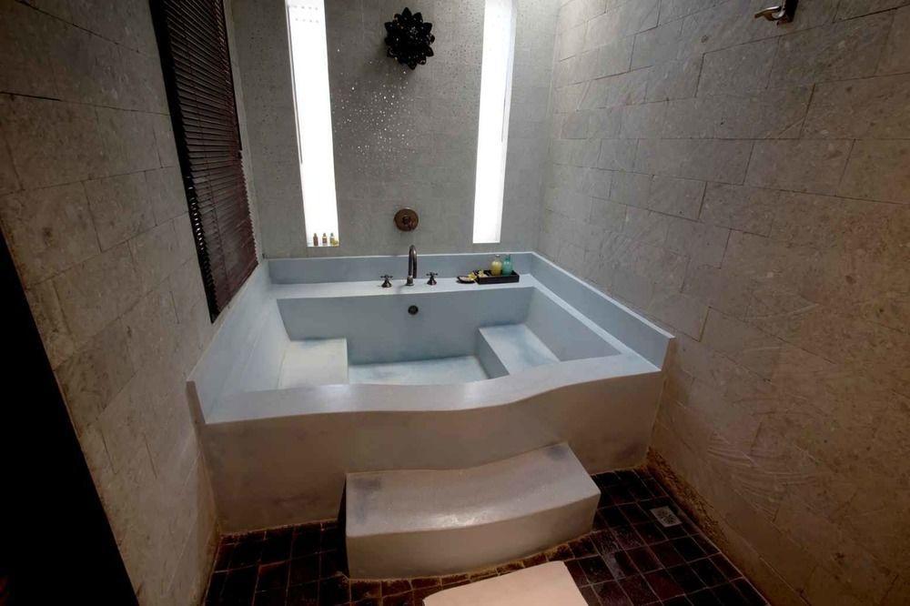 The Sandi Phala And Ma Joly Restaurant Resort Kuta (Bali)
