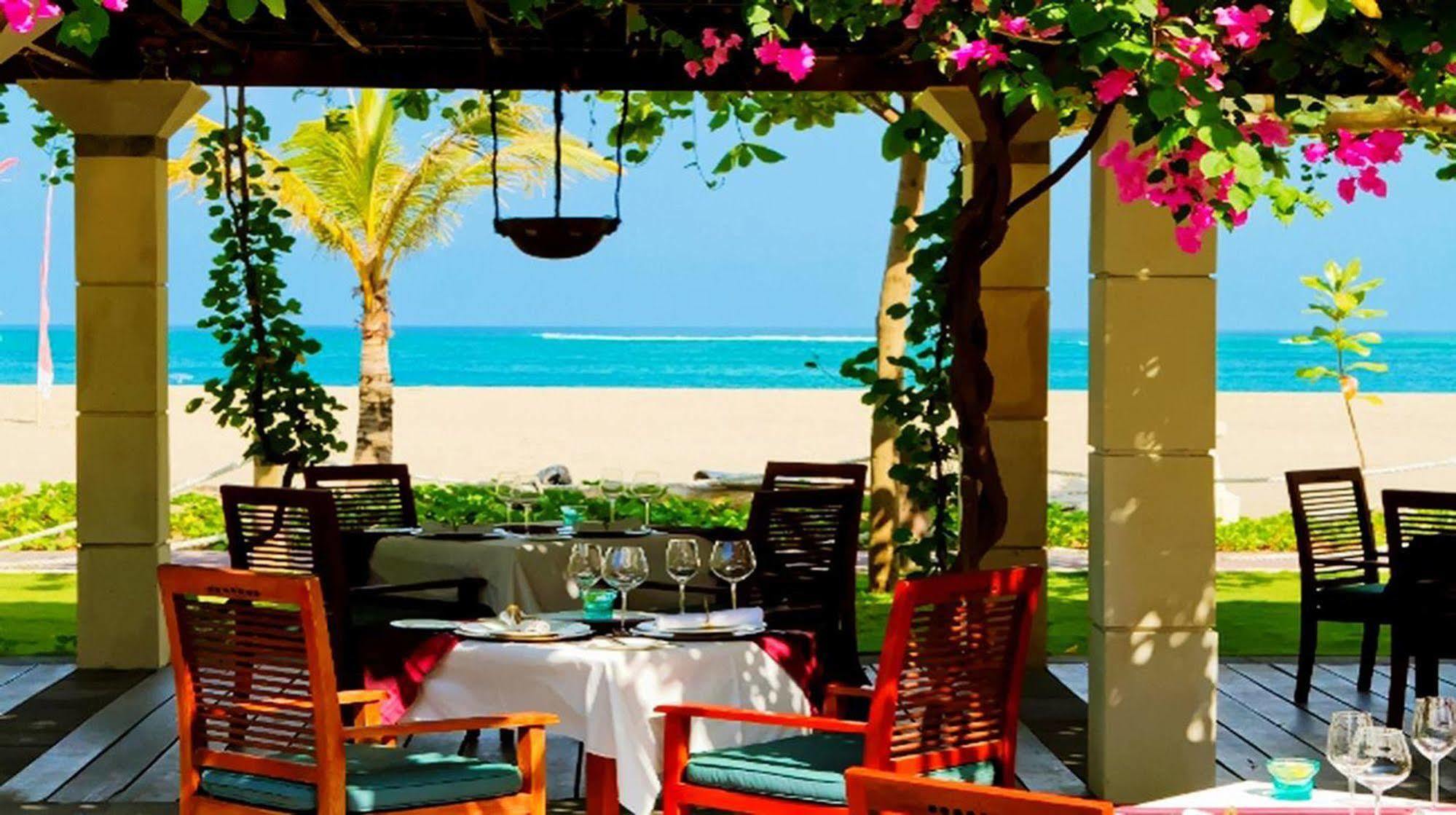 Resort The Sandi Phala And Ma Joly Restaurant